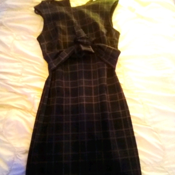 Brown slim fitting dress - Picture 1 of 4